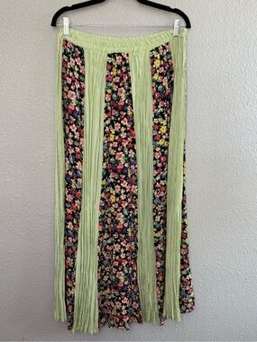 Vintage Cactus Flower Boho Skirt Size Gingham & Floral Print One Size